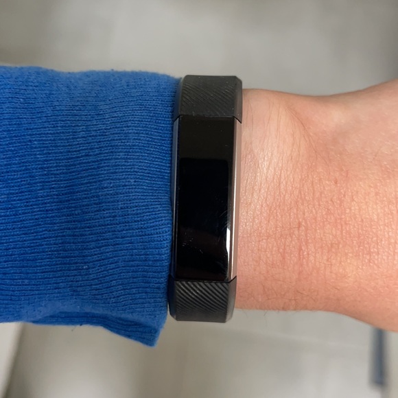 Fitbit Alta, size small - Picture 4 of 4